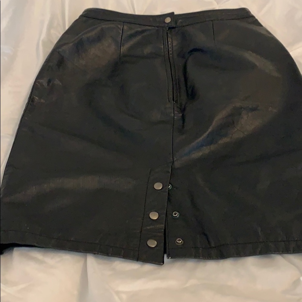 Leather skirt - Picture 3 of 4